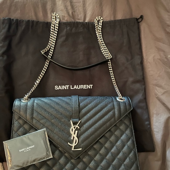 YSL Large Envelope Bag - Picture 6 of 10